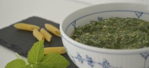 Skvalderkåls pesto
